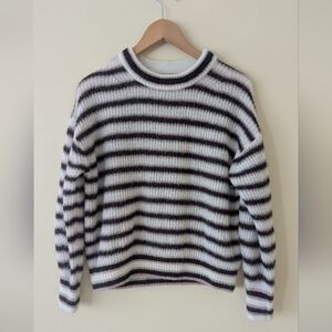 Everlane Alpaca Cocoon Crew Size Small Like New